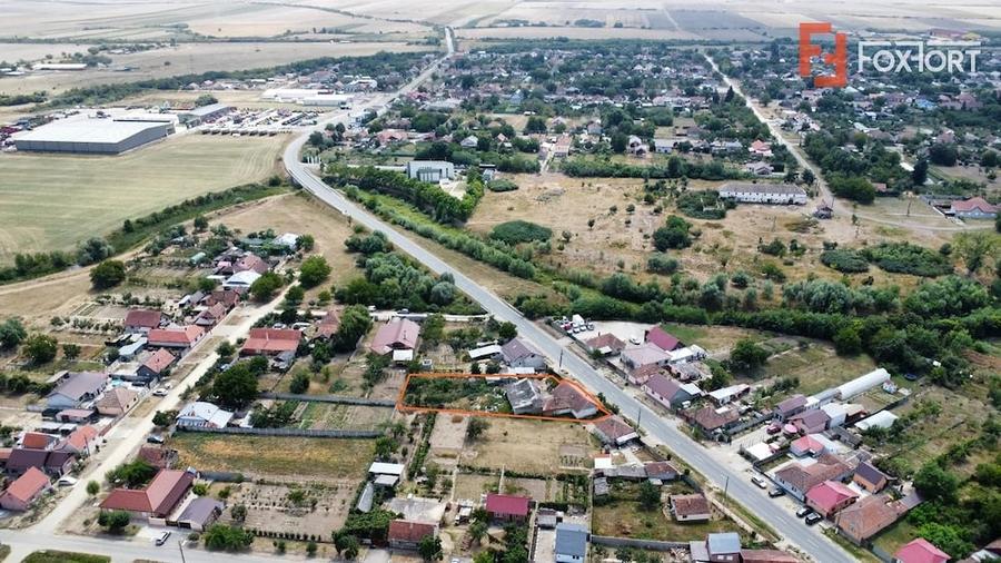 Casă cu 6 camere cu Teren 1200 Mp în Central