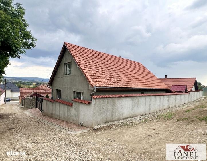 Casă cu 4 camere cu Teren 435 Mp în Vințu de Jos