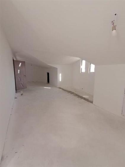 Duplex cu 4 camere cu Canalizare în Alexandriei