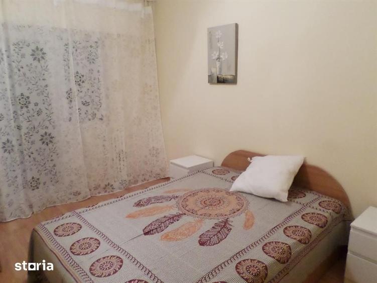 Apartament cu 3 camere decomandat în Republicii