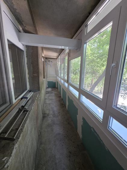 Apartament cu 2 camere semidecomandat, mobilat în Berceni
