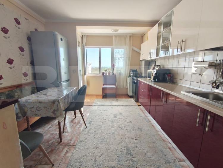 Apartament cu 2 camere decomandat, mobilat în Între Lacuri