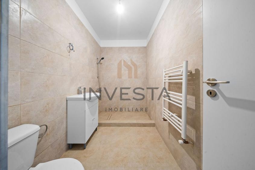Apartament cu 3 camere semidecomandat în Între Lacuri