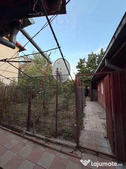 Casă cu 3 camere cu Teren 400 Mp în 1 Mai