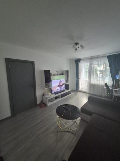 Apartament cu 2 camere decomandat în Doamna Ghica