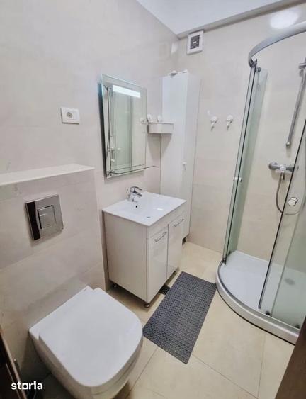 Apartament cu 4 camere în Sisești