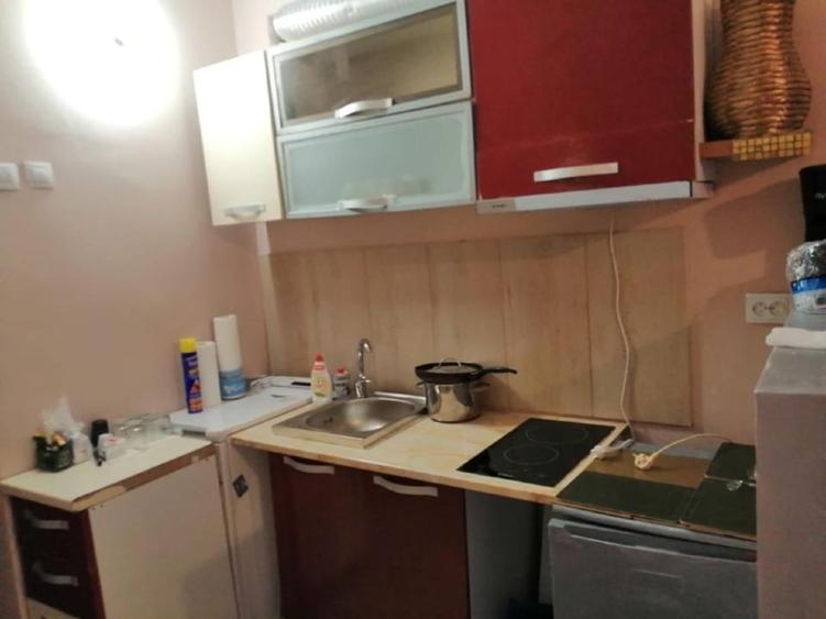 Garsonieră semidecomandată în Far