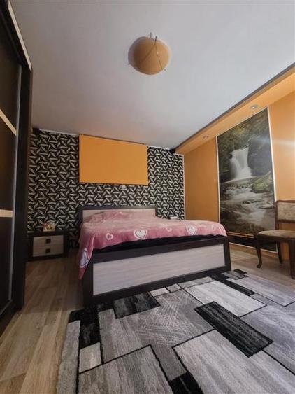 Casă cu 3 camere cu Canalizare în Palas