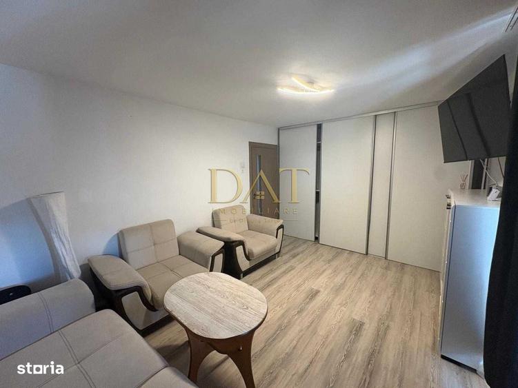 Apartament cu 3 camere decomandat în Între Lacuri