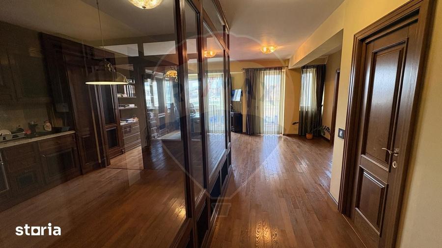 Apartament cu 3 camere în Central