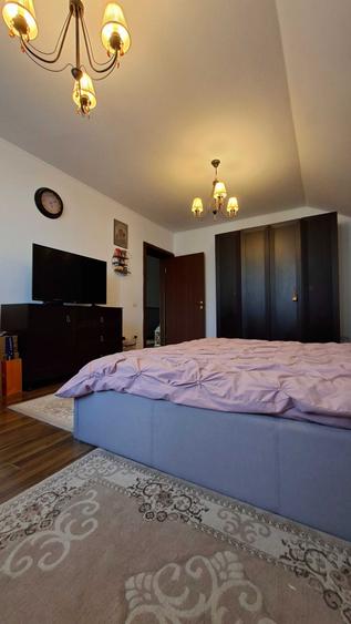 Casă cu 4 camere în Central