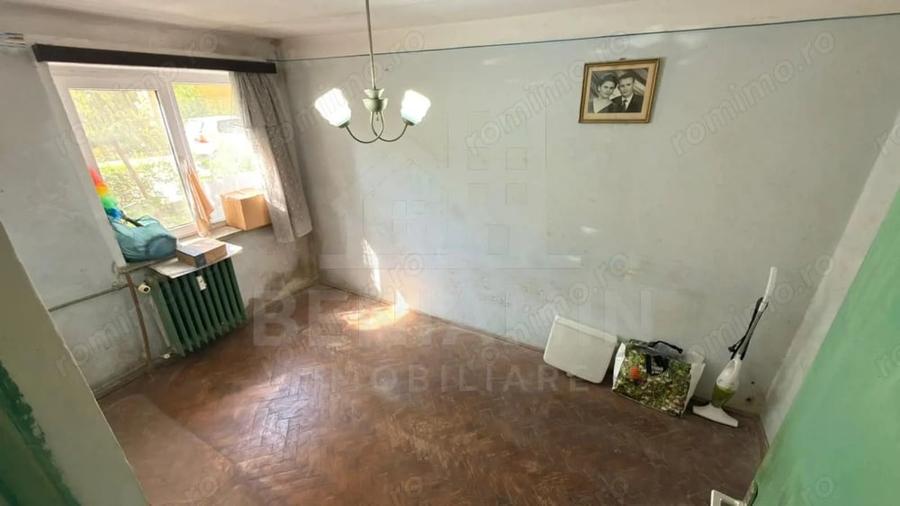 Apartament cu 2 camere semidecomandat în Valea Rosie