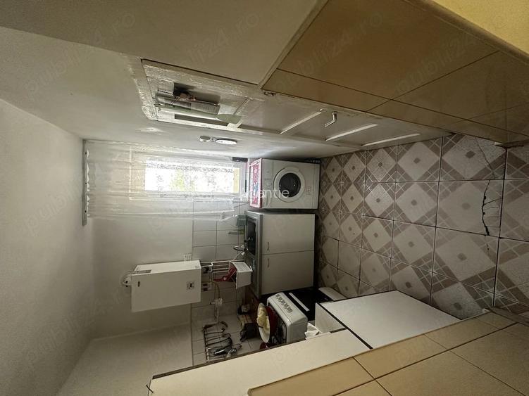 Casa individuala de vanzare, 2000 mp teren, Urisor