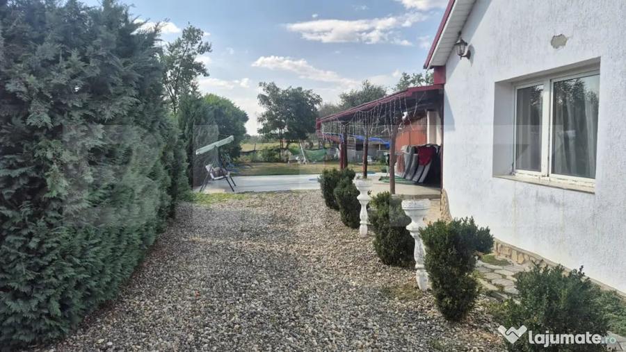 Casa cu 3 dormitoare de vanzare, 105 mp, teren 1810 mp, Boti - 9