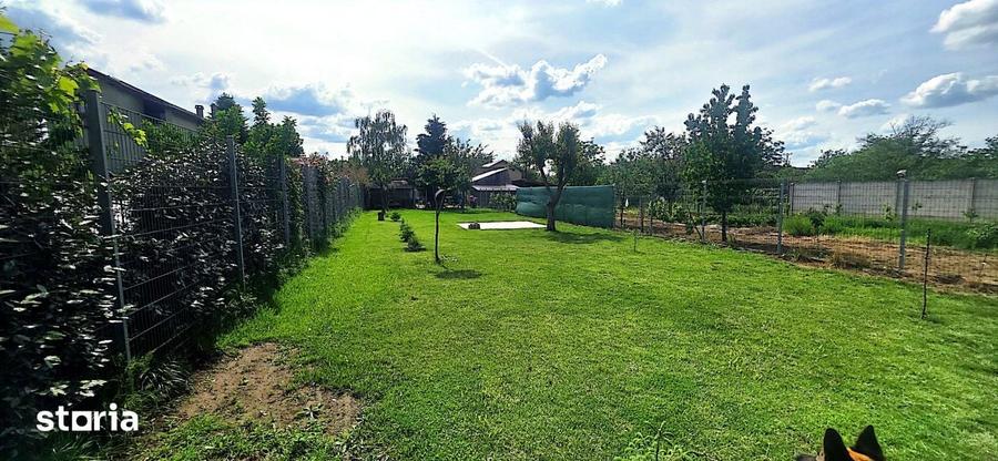 Casă cu 5 camere cu Teren 885 Mp în Ghioroc