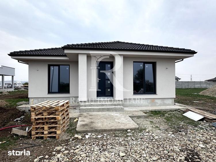 Casă cu 4 camere cu Teren 500 Mp în Sântandrei