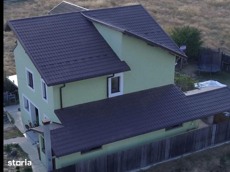 Casă cu 5 camere cu Teren 500 Mp în Războieni