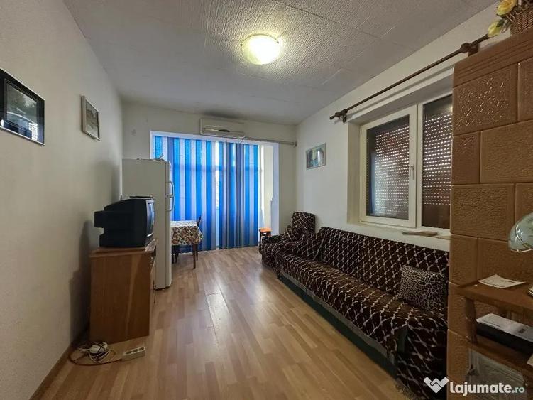 Apartament cu 2 camere semidecomandat în Mihai Bravu