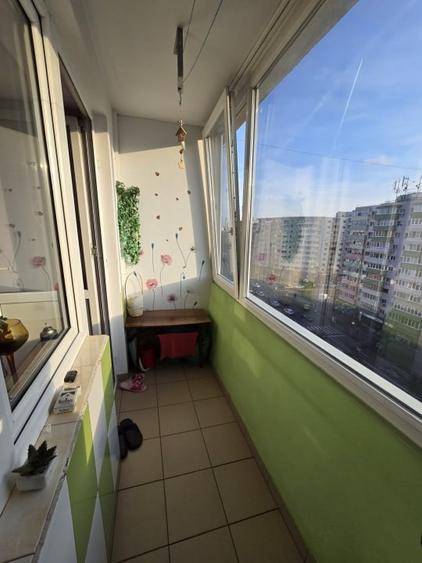 Apartament cu 3 camere semidecomandat, mobilat în Bucur Obor