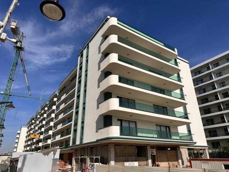 Apartament cu 2 camere semidecomandat în Est