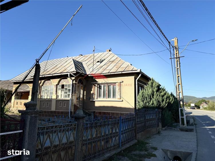 Casă cu 3 camere cu Teren 3500 Mp în Nimigea