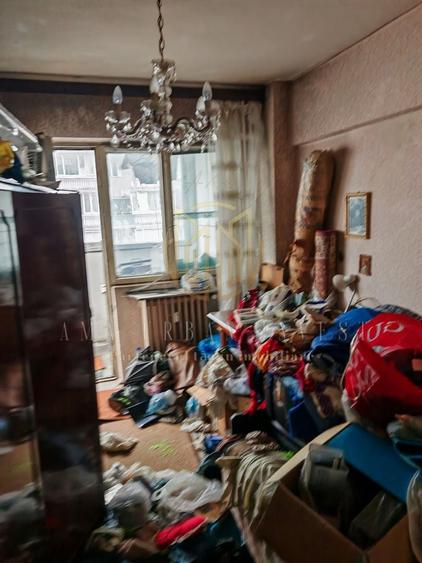 Apartament cu 4 camere decomandat în Dorobanți
