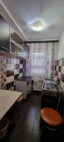Apartament cu 2 camere decomandat în Babadag