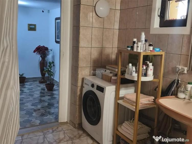 Casă cu 3 camere cu Teren 300 Mp în Muncitoresc