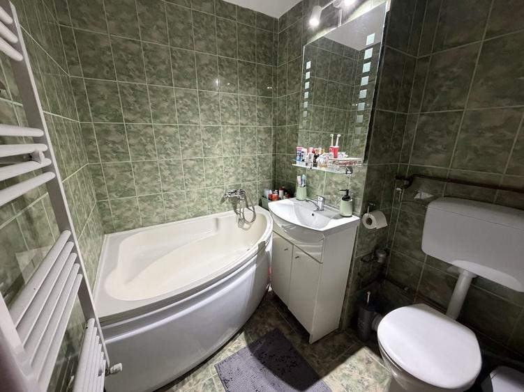 Apartament cu 2 camere decomandat în Mihai Bravu