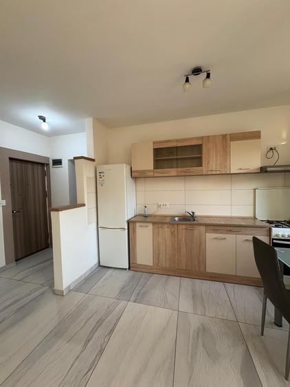 Apartament cu 2 camere semidecomandat în Giroc