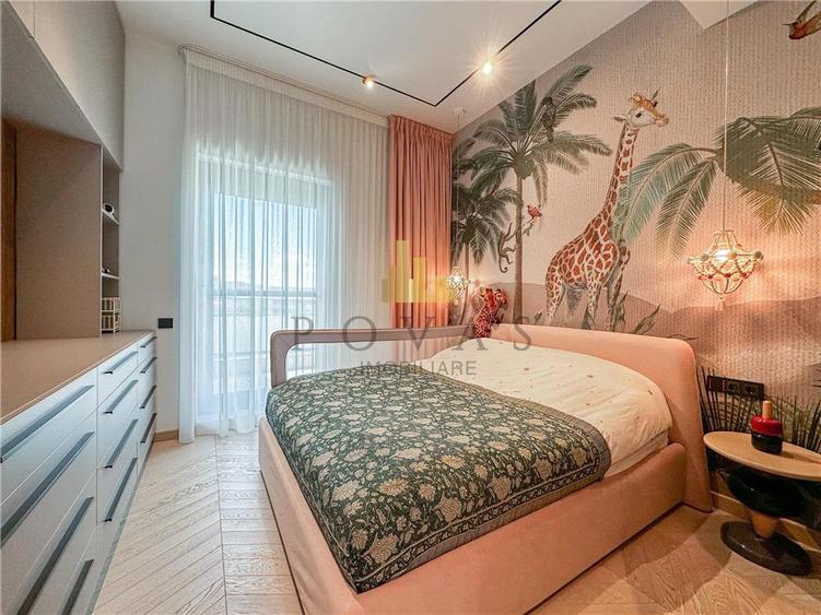 Apartament cu 6 camere decomandat, mobilat în Iancu Nicolae