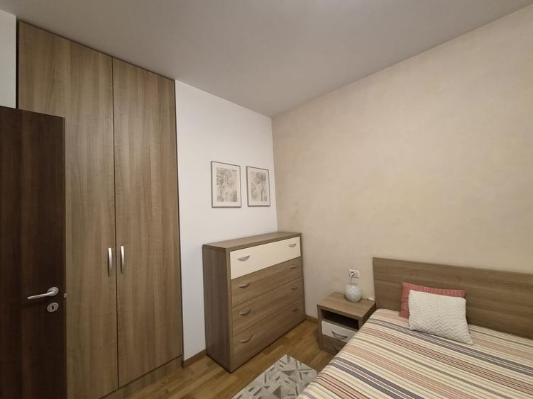 Apartament cu 3 camere decomandat în Iancu Nicolae