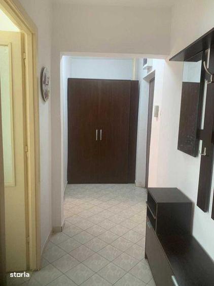 Inchiriez pe Take Ionescu in bloc anvelopat apartament 3 camere et. 1 - 3