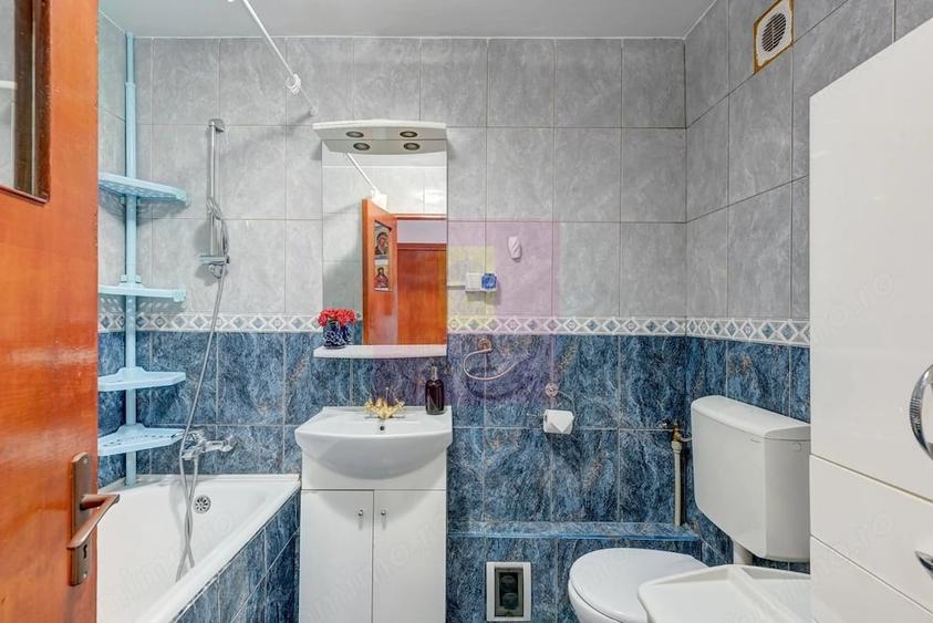 Apartament cu 2 camere decomandat în Panduri