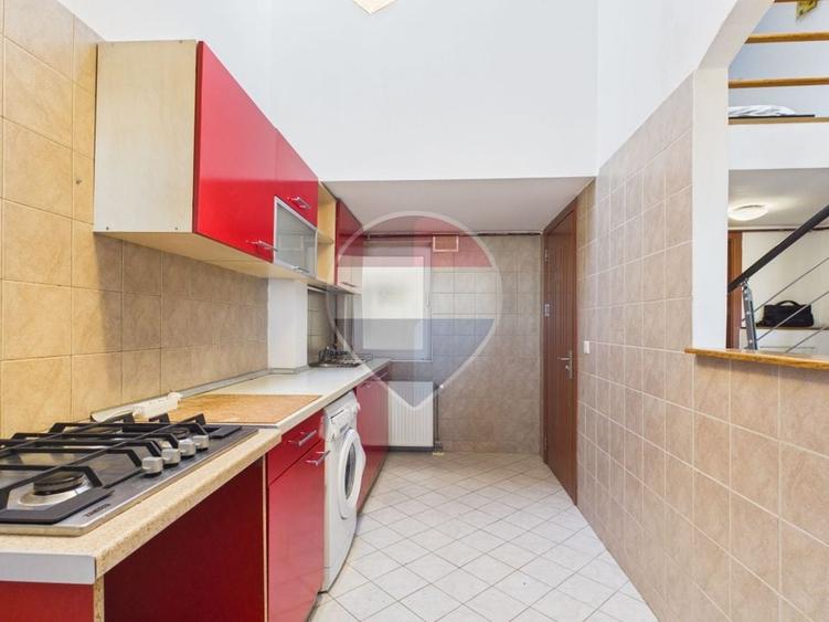 Apartament cu 2 camere decomandat, mobilat în Calea Călărașilor