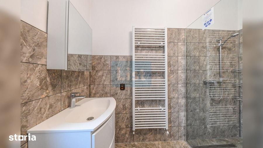 Casă cu 3 camere cu Teren 994 Mp în Central