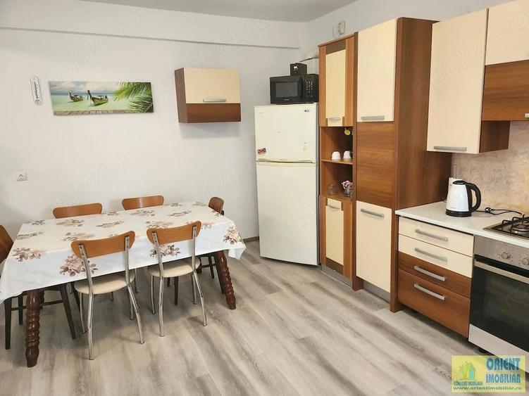Casă cu 7 camere cu Teren 300 Mp în Nord