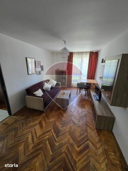 Apartament cu 3 camere decomandat în Piața Unirii