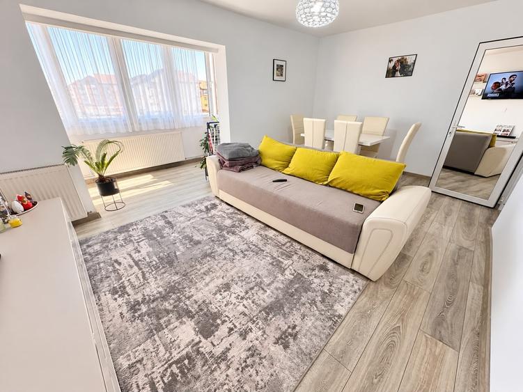 Apartament cu 3 camere decomandat, mobilat în Blaj