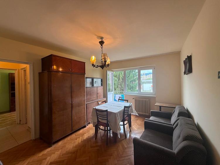Apartament cu 2 camere semidecomandat în Gojdu
