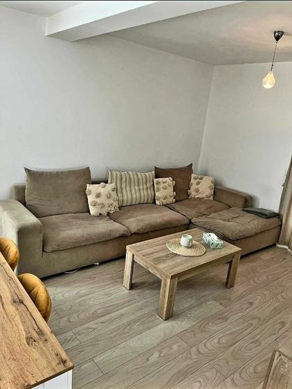 Apartament cu 2 camere semidecomandat, mobilat în Valea Lupului