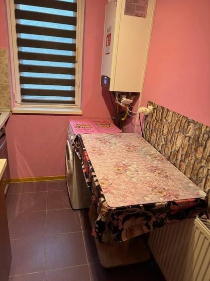 Garsonieră decomandată în Prelungirea Craiovei
