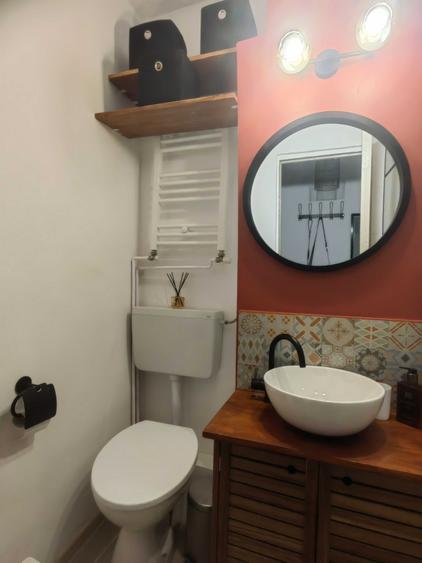 Apartament cu 2 camere semidecomandat în Dacia