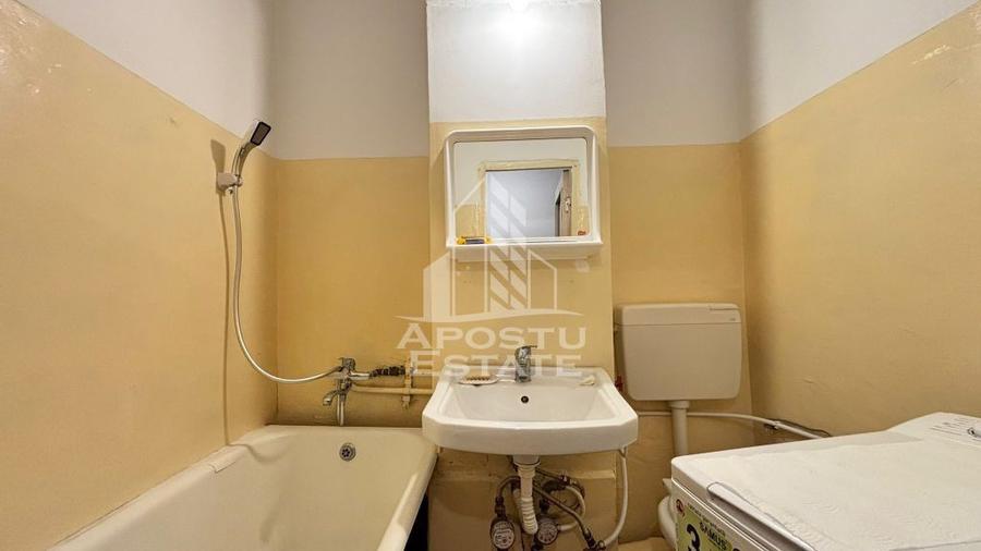 Apartament cu 2 camere in zona Sagului, etajul intai - 2