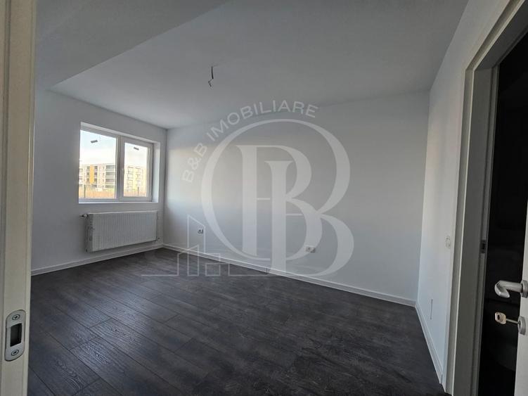 Apartament cu 3 camere semidecomandat în Theodor Pallady