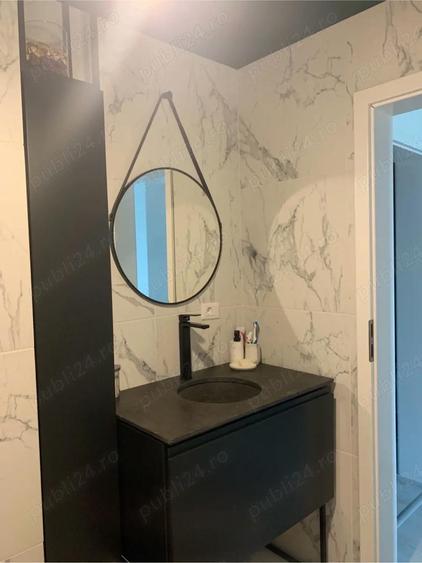 Apartament cu 3 camere decomandat în Apărătorii Patriei