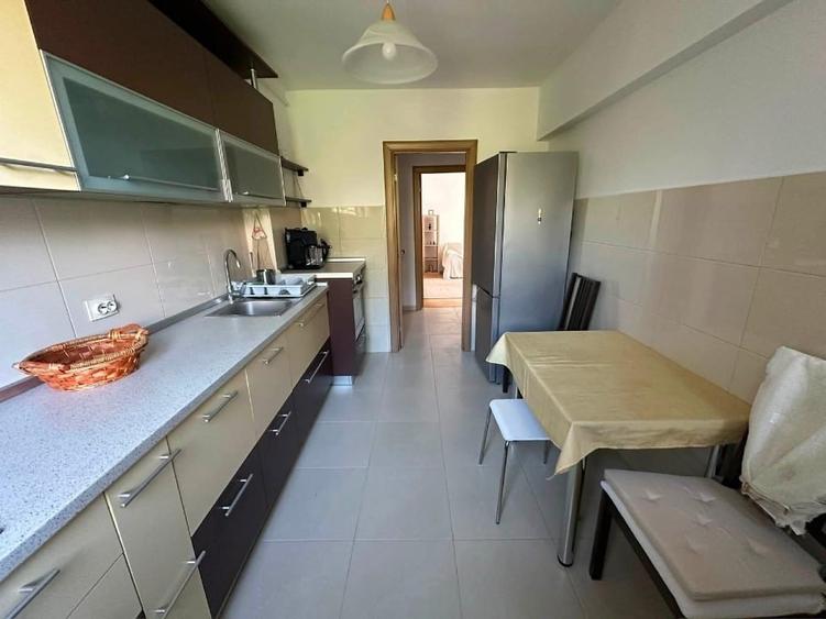 Inchiriere apartament Titan 3 camere - 2