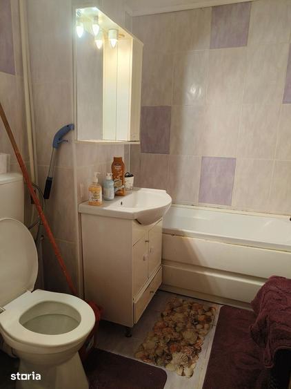 Apartament cu 3 camere decomandat în 1 Mai