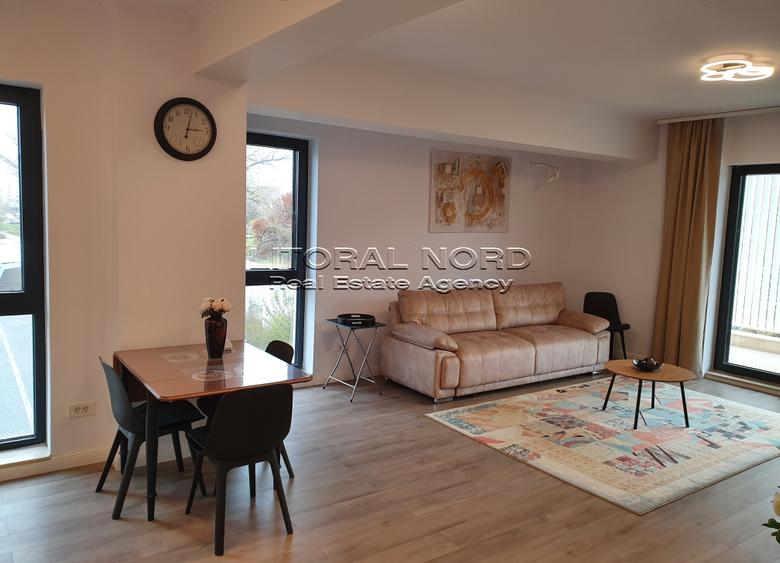 Apartament cu 2 camere decomandat, mobilat în Sat Vacanță