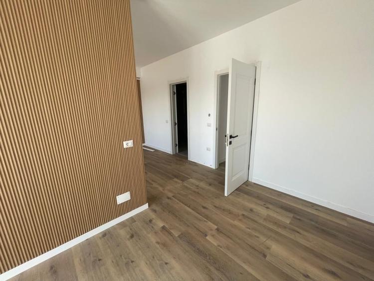 Apartament cu 2 camere decomandat în Siloz